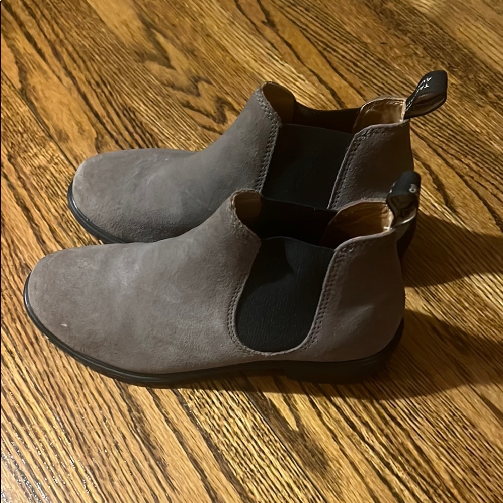 Blundstone Gray Chelsea Boots